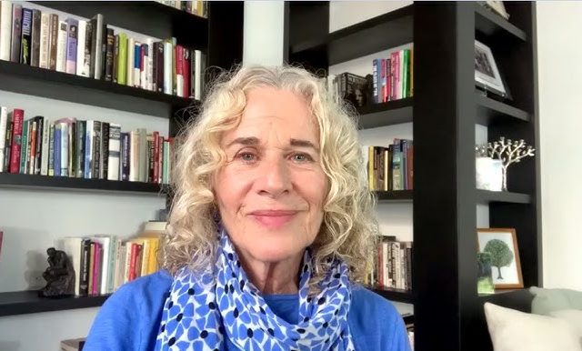 Carole King Net Worth: Age, Family, and Height Revealed